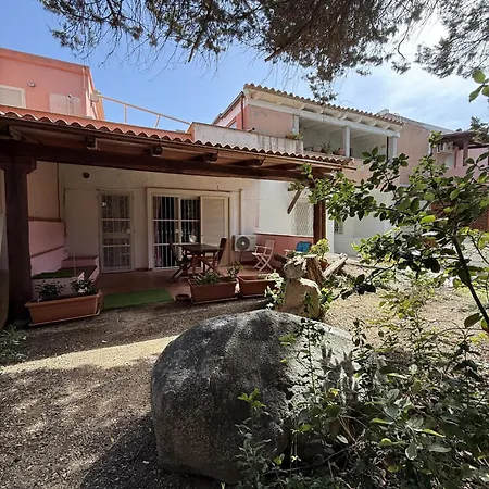 Brorent - Sa Domo E Su Sole Holiday home *